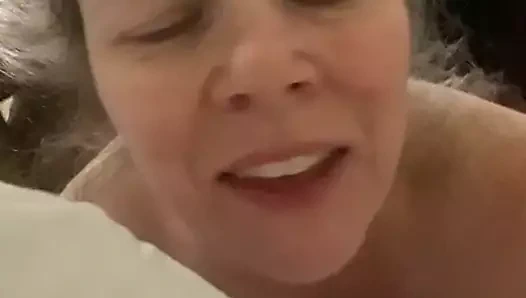 Virgun sikimi ve spermimi istiyor