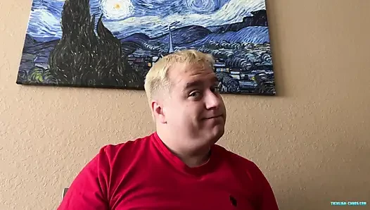 Gigglemeister Matt'i gıdıklıyor