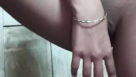 Sevimli kız arkadaşımı ilk kez sikiyorum