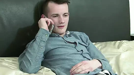 Olgun sarışın Olga'ya Sam Bourne'dan püskürtülür