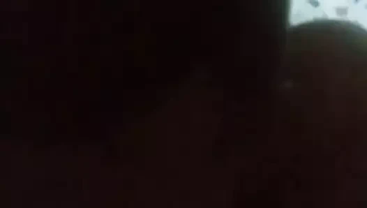 Amcık yalıyor, 6 dakikada 3 orgazm (sesi aç)