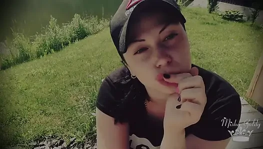 Açık havada ördek yüzü, dudaklarımı çok daha büyük yapıyor!