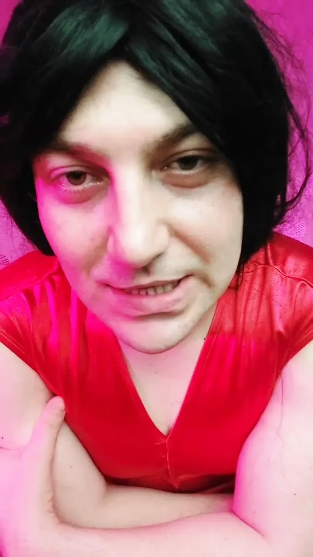Kırmızı Gotik Beyaz Femboy Yarım Külotlu Çorapla