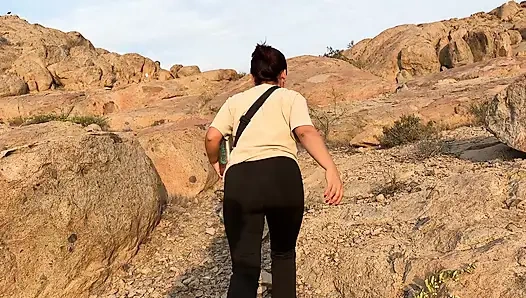 Arkadaşımın kız arkadaşını çığlık atacak dağa davet ettim, gerçek