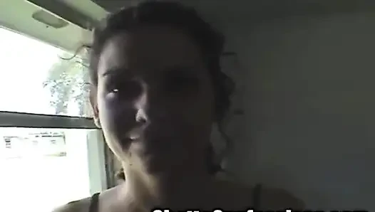 Hamile sürtük hapisten çıkıp sikime emiyor!