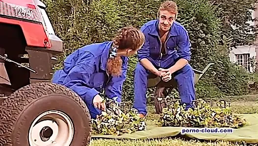 Azgın götüm için bahçe işçisi