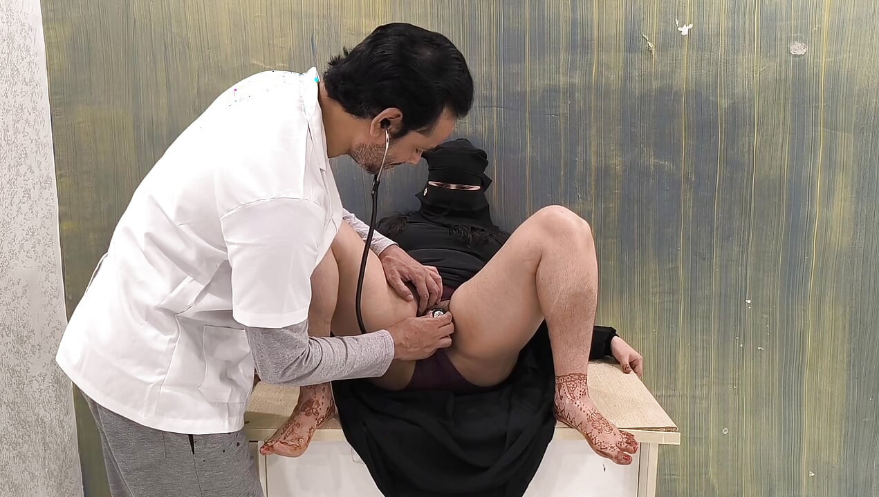 Doktor hastayla sikişiyor