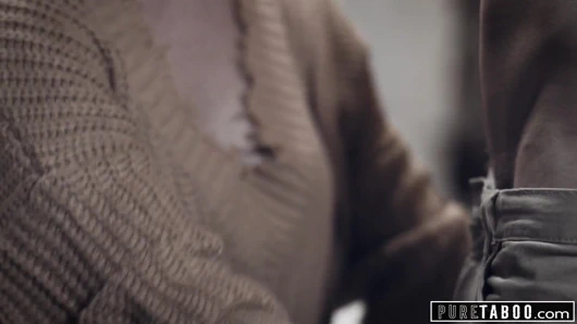 Saf tabu üvey yaralı adım oğlu zevk kendisi yardımcı oldu