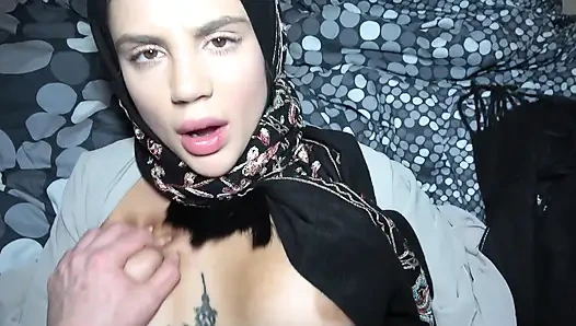 Müslüman Tesettürlü Bebeğin Üvey Erkek Kardeşiyle Gizli Seksi