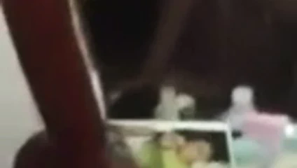 Bir giyinik kadın sikişiyor 2!!!