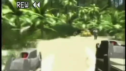 Karım bana biniyor ve bana onun ne kadar sürtük olduğunu söylüyor