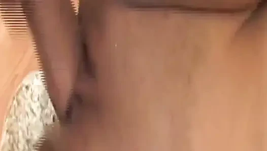 Olgun esmer yoğun sert sırasında çılgınca fışkırtıyor