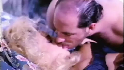 Sıcakta kötü sürtükler - bölüm 2