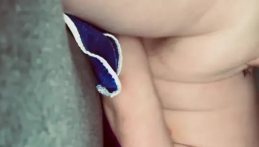 Tombul pawg kocalar çalışırken domalarak geri çekim yapıyor