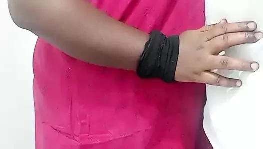 Hintli kadın yakın arkadaşının kocasıyla aldatıyor - ateşli emme ve sert sikiş