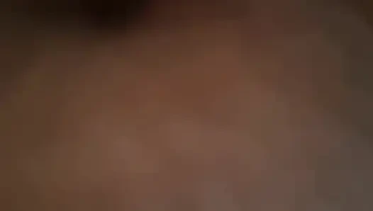 Şişman sıkı amcığıma dildo sokuyorum