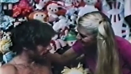 Başka bir retro (ilk porno yıldızları olan kızlar)