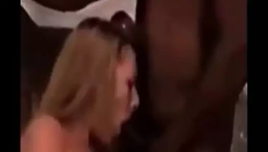 Aldatılan arşiv sarışın eş ile bbc bull korkak hoşlanır izlemek