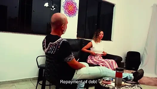 Dindar evli kadının tefeciye borcu vardı.