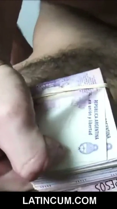 Düz Amatör Latino Gay Yapımcıyı Sikmek İçin 10 Bin Peso Aldı | Bölüm 2
