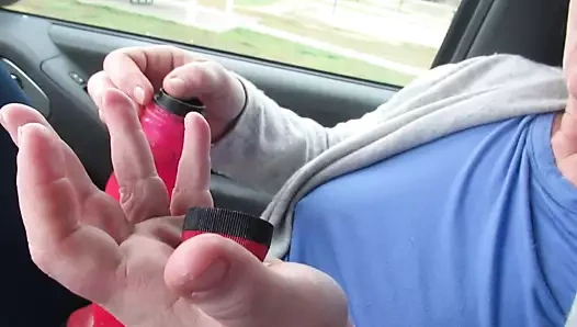 Pilleri seks oyuncağıma yapay penis koymak