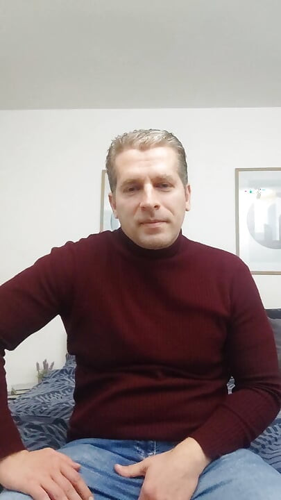 Bakış açısı ilk kez yarak emiyor