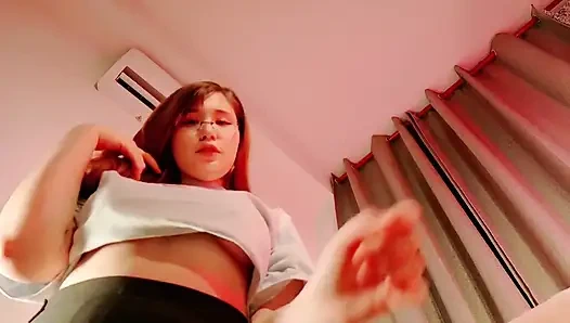 Tombul inek kız arkadaşın seni biraz ısıtmak istiyor