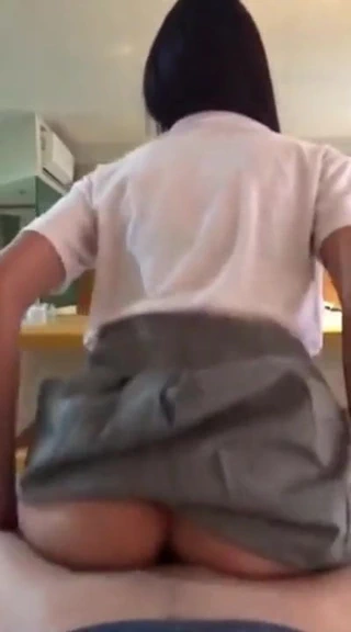 nalgona con uniforme