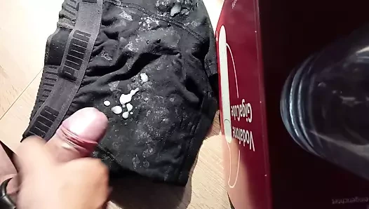 Cum içinde kirli giysiler
