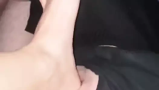 chikoura ayak yalama