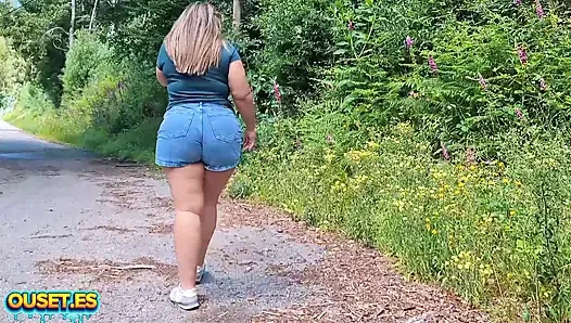 Latina with a huge ass in red leggings gets a good fucking