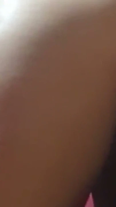 Vanessinha Desi evin çeşitli yerlerinden beni siktirdi