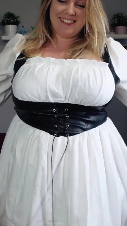 Dress Haul Try On | Klip 2