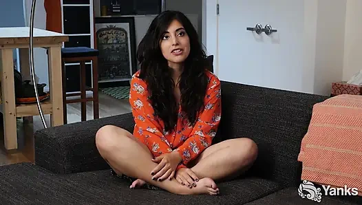 Catalina Rene'in bacak sallayarak orgazmları