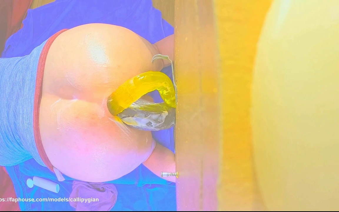 Aynı Anda 2 Dildo Deniyor 2