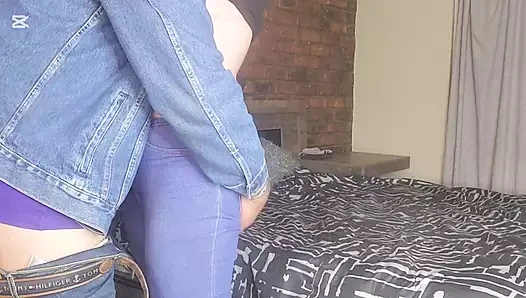 Mükemmel amcık yakın çekim amcık sikişi ve dölleme