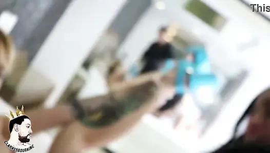 Clarkes 2 seksi novinha büyük zenci Eva Perez ve Kyra Sex'i tadılıyor