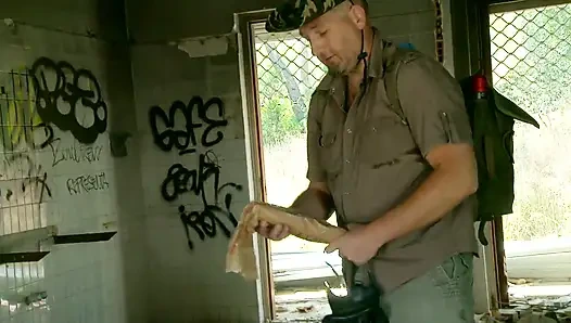 Vahşi doğada göt sikişi, her zaman derin