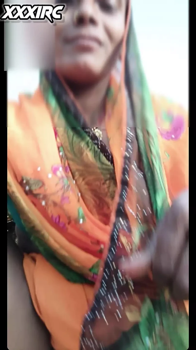 Büyük ateşli memeli siyah memeler güzel amcık