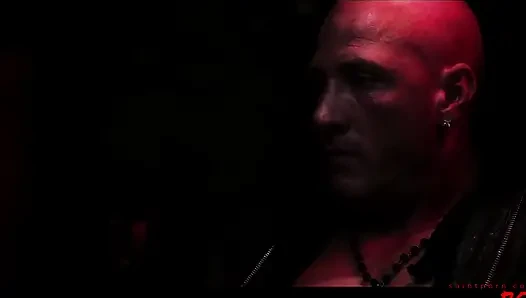 Megan Coxxx onun değersiz olduğunu düşünmüyor
