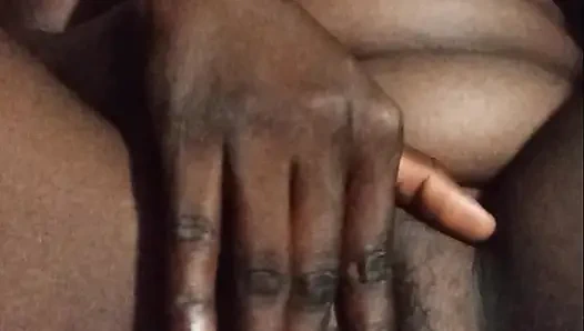 Tam zamanlı mastürbasyon tek başına