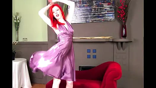 Heydimar, ipek kokulu elbisesini kullanıyor! ön fanda