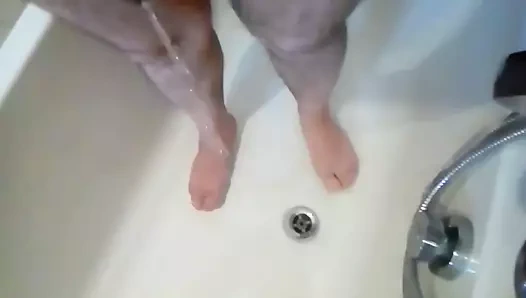 Kocalos - ayaklarıma pissing