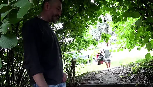 Seksi olgun sert anal sikişmeyi seviyor