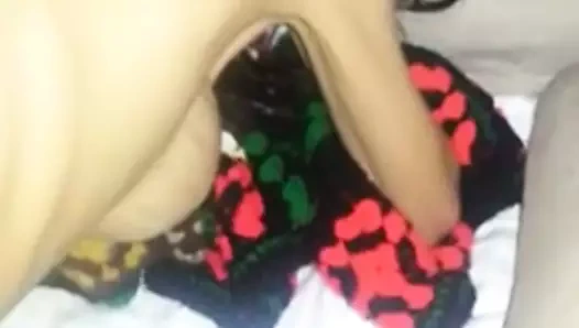 Sıska sahte memeli kız 5