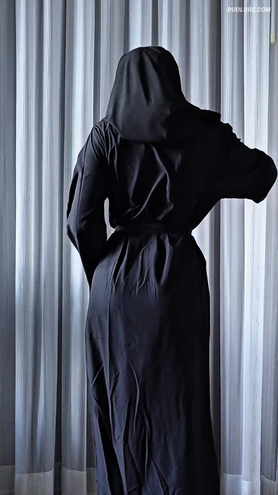 Тверкаю в моем хиджабе, Абая и боди!