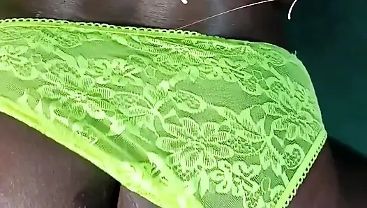 Onu sevdiğinde ve büyük yarağına boşalıyorsan domaltmalı histler farklı