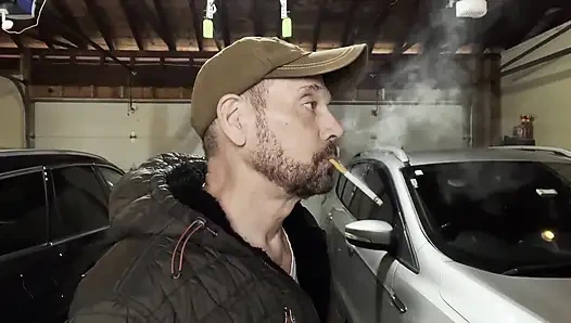 Hadi bir sigarayı paylaşalım