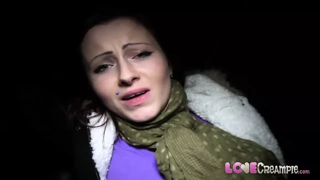 Aşk Creampie ona kedi damlar ile boşalmak sonra seks içinde araba