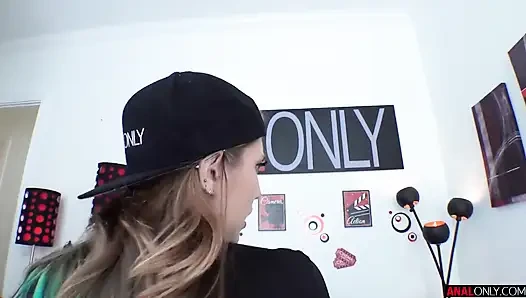 Electra'nın anal sikişi
